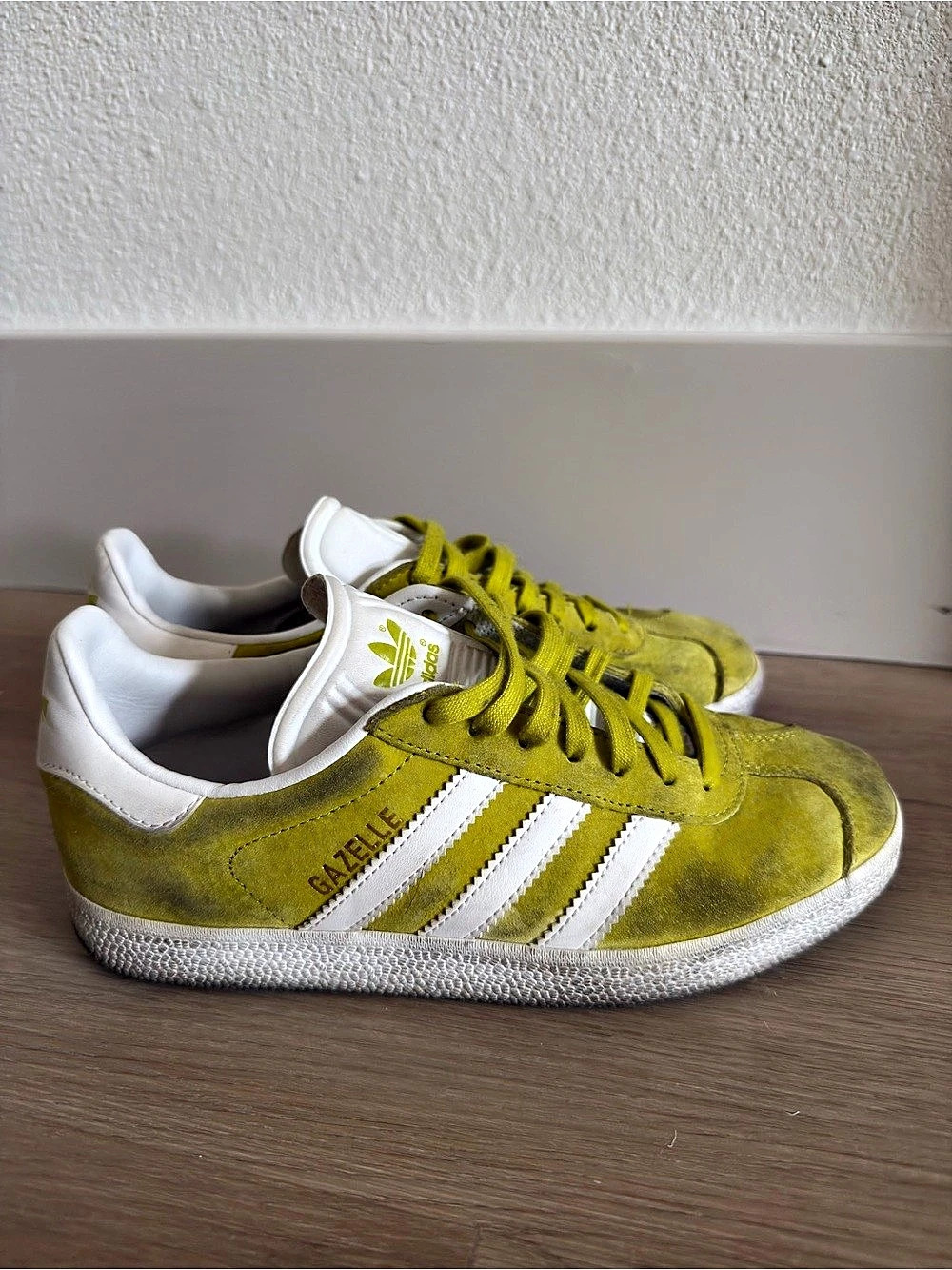 adidas Gazelle Green & White Sneakers US 6